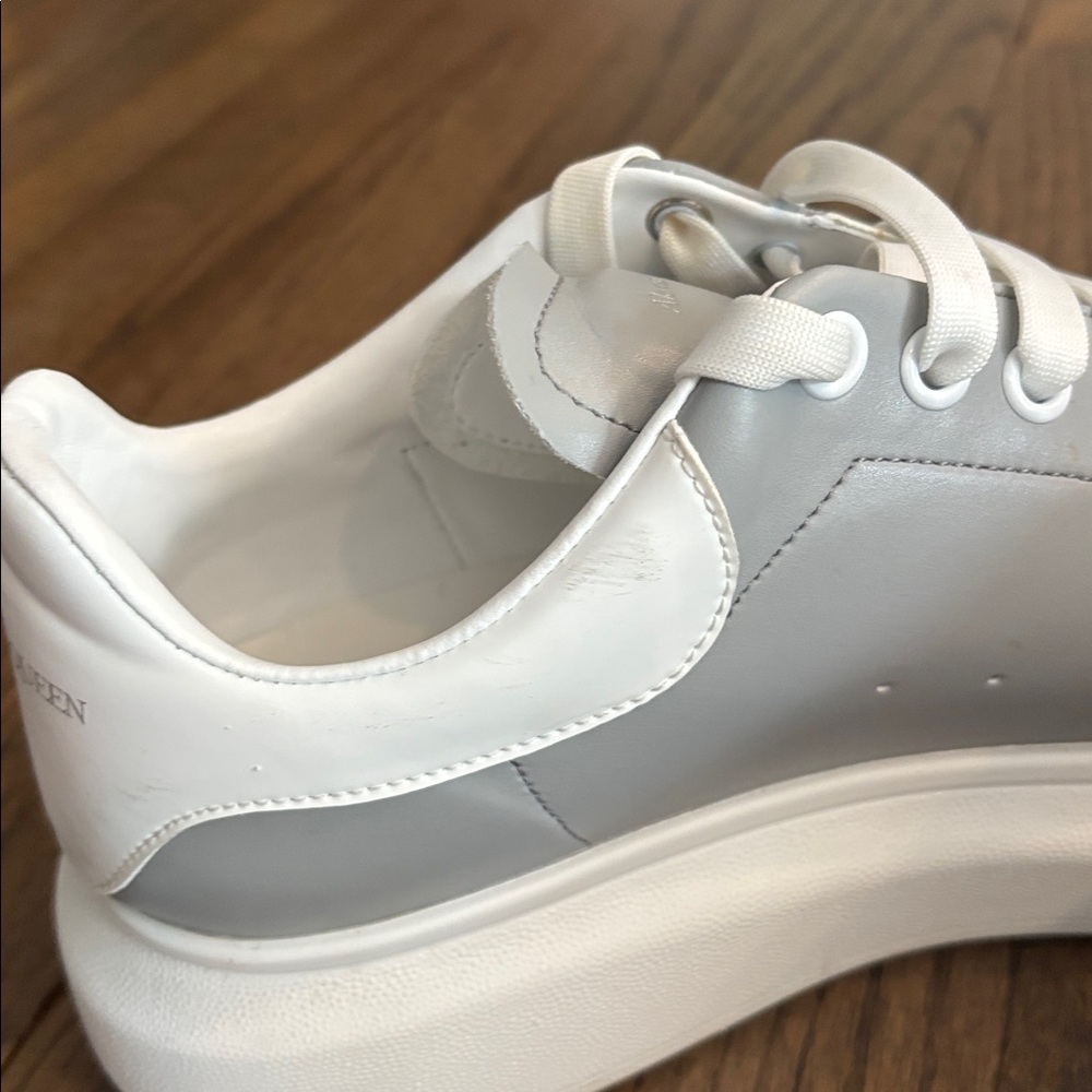 Alexander McQueen Men's Gray Leather Low-Top Sneakers size 45 - Picture 6 of 9